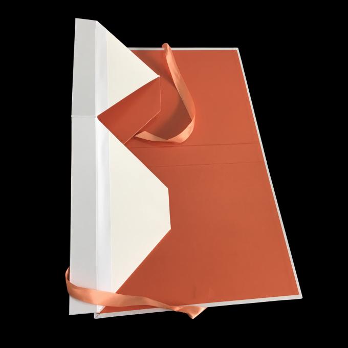 Подарочные коробки белого закрытия ленты Папербоард складывая индивидуальные с слоением крышки