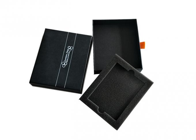 Коробка скольжения Матчбокс цвета черная бумажная, сползает вне подарочную коробку с вставкой пены