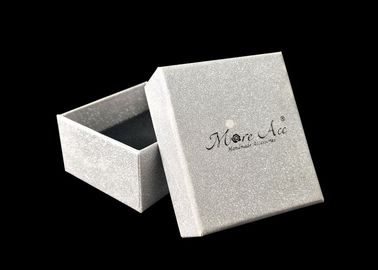 Китай Небольшой подарок крышки и ювелирных изделий яркого блеска низкопробных коробок серебряный упаковывая для серьги завод