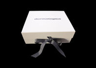 Коробки черного Папербоард закрытия ленты складывая, белая причудливая подарочная коробка поставщик