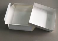 Белый твердый квадрат верхней части крышки упаковки шляпы коробки карты подарка Папербоард складный поставщик